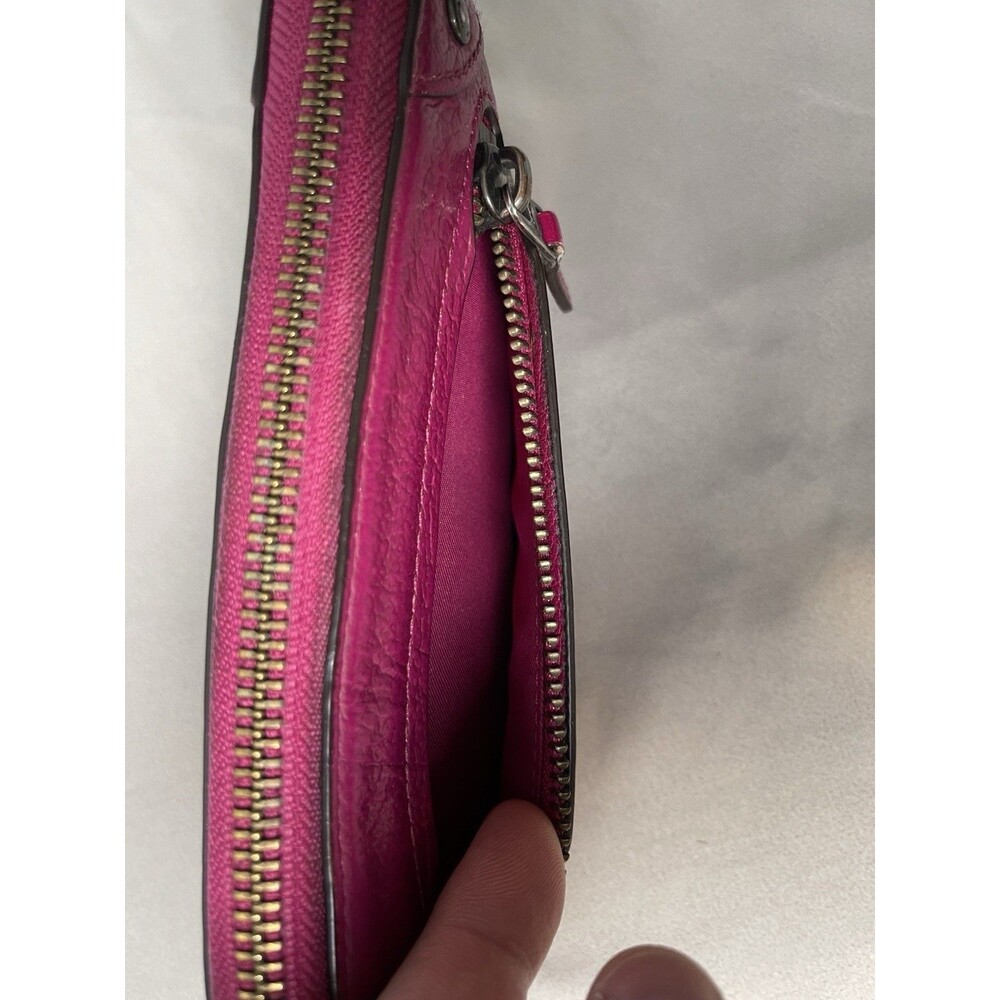 COACH PINK LEATHER ZIP-AROUND BIFOLD WALLET FULL BACK ZIP, GUNMETAL HARDWARE - Picture 4 of 6